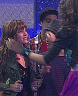 Shake_It_Up_S01E01_1080p_BTD_001857.jpg