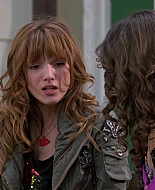 Shake_It_Up_S01E01_1080p_BTD_002235.jpg