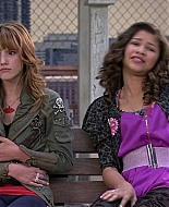 Shake_It_Up_S01E01_1080p_BTD_002247.jpg