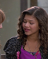Shake_It_Up_S01E01_1080p_BTD_002295.jpg
