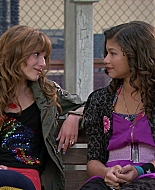 Shake_It_Up_S01E01_1080p_BTD_002345.jpg