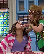 Shake_It_Up_S01E01_1080p_BTD_002495.jpg