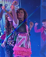 Shake_It_Up_S01E01_1080p_BTD_002683.jpg