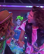 Shake_It_Up_S01E01_1080p_BTD_002686.jpg