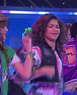 Shake_It_Up_S01E01_1080p_BTD_002690.jpg