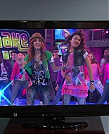 Shake_It_Up_S01E01_1080p_BTD_002801.jpg