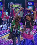 Shake_It_Up_S01E01_1080p_BTD_002841.jpg