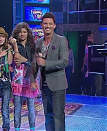 Shake_It_Up_S01E01_1080p_BTD_002863.jpg