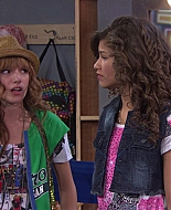 Shake_It_Up_S01E01_1080p_BTD_002917.jpg