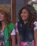 Shake_It_Up_S01E01_1080p_BTD_002945.jpg