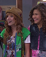 Shake_It_Up_S01E01_1080p_BTD_002959.jpg