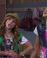 Shake_It_Up_S01E01_1080p_BTD_002980.jpg