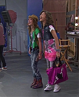 Shake_It_Up_S01E01_1080p_BTD_003028.jpg