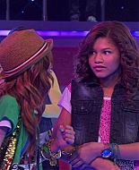 Shake_It_Up_S01E01_1080p_BTD_003074.jpg