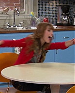 Shake_It_Up_S01E01_1080p_BTD_003141.jpg