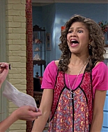 Shake_It_Up_S01E01_1080p_BTD_003165.jpg