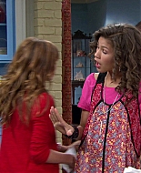 Shake_It_Up_S01E01_1080p_BTD_003180.jpg