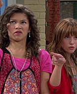 Shake_It_Up_S01E01_1080p_BTD_003199.jpg