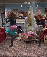 Shake_It_Up_S01E02_1080p_BTD_000557.jpg