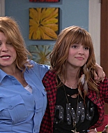Shake_It_Up_S01E02_1080p_BTD_000673.jpg