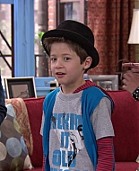 Shake_It_Up_S01E02_1080p_BTD_000709.jpg
