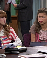 Shake_It_Up_S01E02_1080p_BTD_000889.jpg