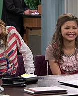 Shake_It_Up_S01E02_1080p_BTD_000973.jpg