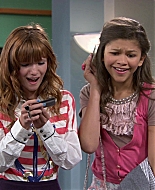 Shake_It_Up_S01E02_1080p_BTD_001015.jpg