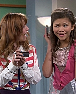 Shake_It_Up_S01E02_1080p_BTD_001016.jpg
