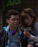 Shake_It_Up_S01E02_1080p_BTD_001089.jpg