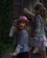 Shake_It_Up_S01E02_1080p_BTD_001135.jpg