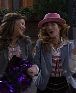 Shake_It_Up_S01E02_1080p_BTD_001146.jpg
