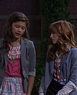 Shake_It_Up_S01E02_1080p_BTD_001213.jpg