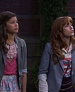 Shake_It_Up_S01E02_1080p_BTD_001222.jpg