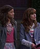 Shake_It_Up_S01E02_1080p_BTD_001275.jpg