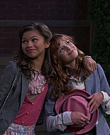 Shake_It_Up_S01E02_1080p_BTD_001288.jpg