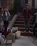 Shake_It_Up_S01E02_1080p_BTD_001309.jpg