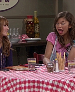 Shake_It_Up_S01E02_1080p_BTD_001449.jpg