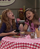 Shake_It_Up_S01E02_1080p_BTD_001490.jpg