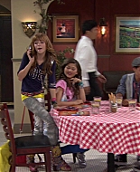 Shake_It_Up_S01E02_1080p_BTD_001498.jpg