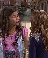 Shake_It_Up_S01E02_1080p_BTD_001688.jpg