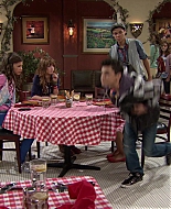 Shake_It_Up_S01E02_1080p_BTD_001752.jpg