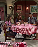 Shake_It_Up_S01E02_1080p_BTD_001760.jpg
