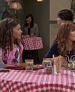 Shake_It_Up_S01E02_1080p_BTD_001768.jpg