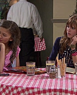 Shake_It_Up_S01E02_1080p_BTD_001804.jpg