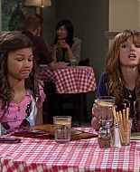 Shake_It_Up_S01E02_1080p_BTD_001841.jpg