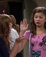 Shake_It_Up_S01E02_1080p_BTD_002005.jpg