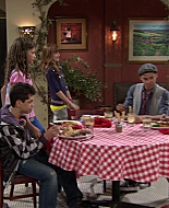 Shake_It_Up_S01E02_1080p_BTD_002016.jpg