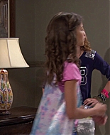 Shake_It_Up_S01E02_1080p_BTD_002096.jpg