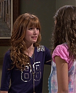 Shake_It_Up_S01E02_1080p_BTD_002125.jpg